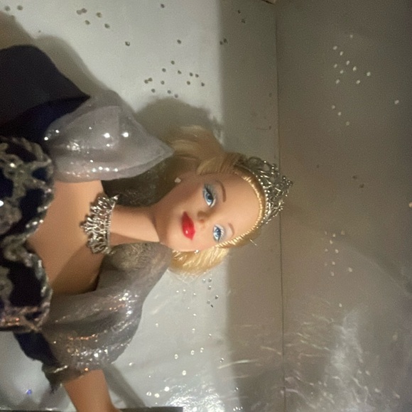 Barbie Millennium Princess RARE and UNOPENED #24154 - Picture 8 of 10